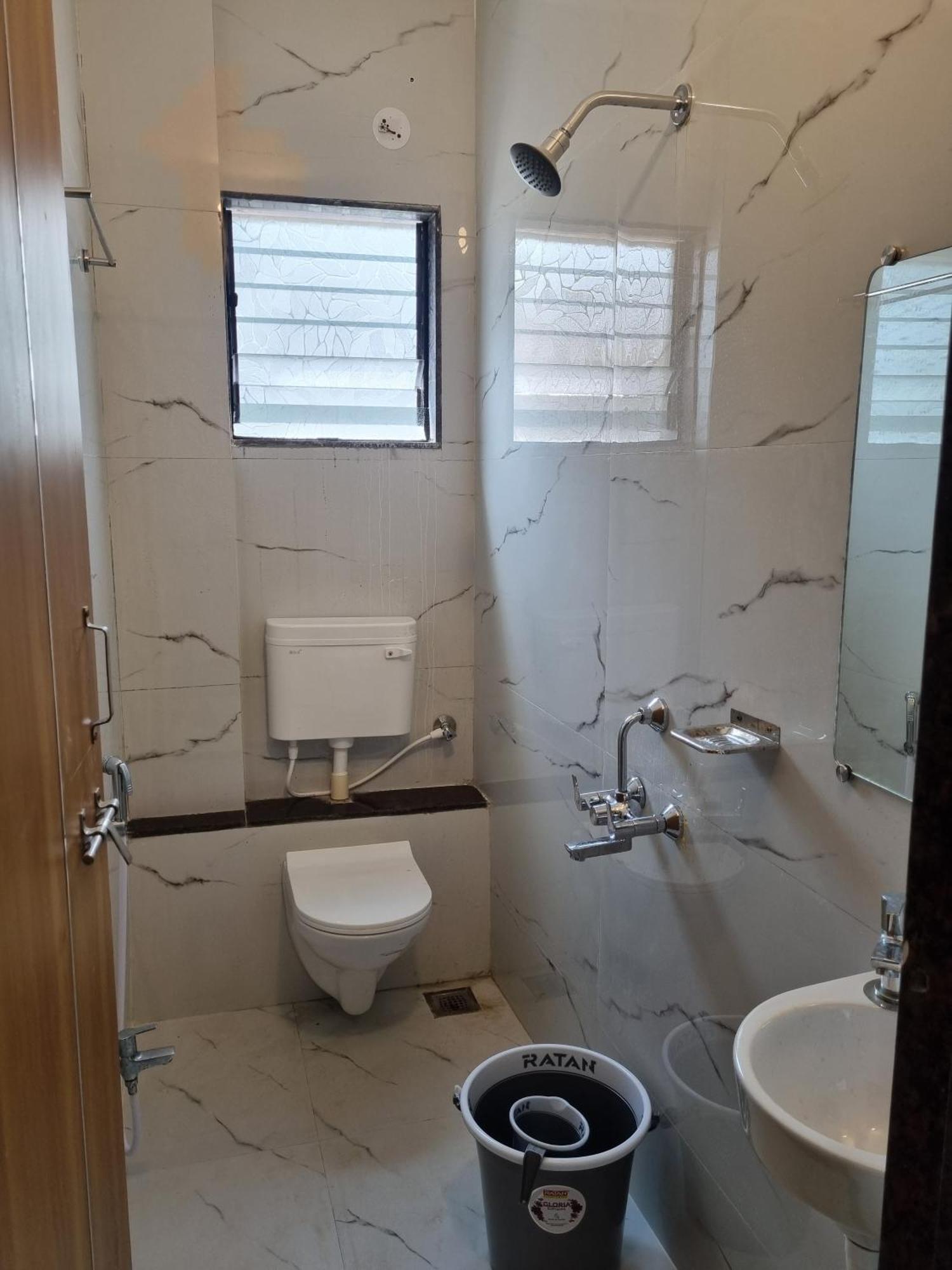 Vivanta Inn Lodge, Solapur Bagian luar foto